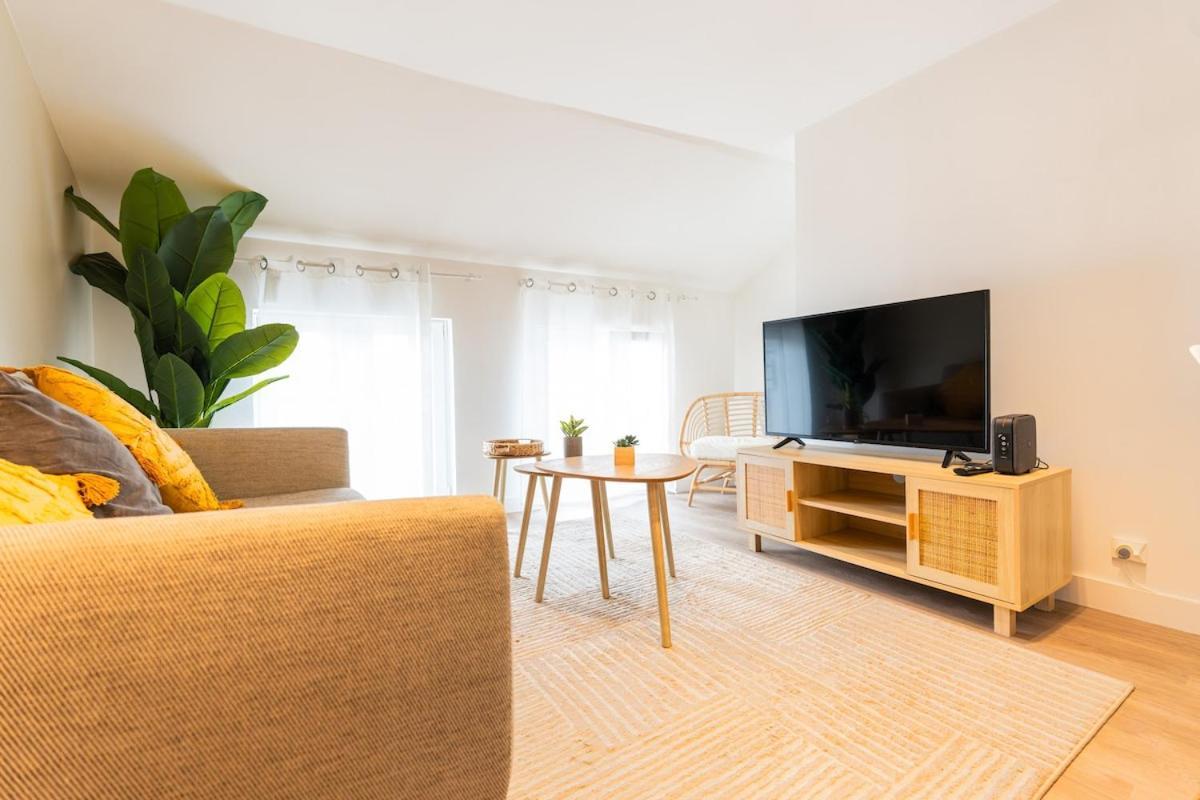 Duplex Confortable En Centre Avec 2 Chambres Châlons-en-Champagne Eksteriør billede