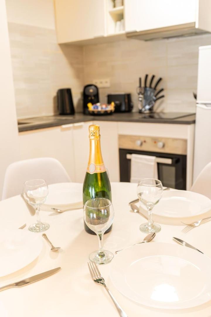 Duplex Confortable En Centre Avec 2 Chambres Châlons-en-Champagne Eksteriør billede
